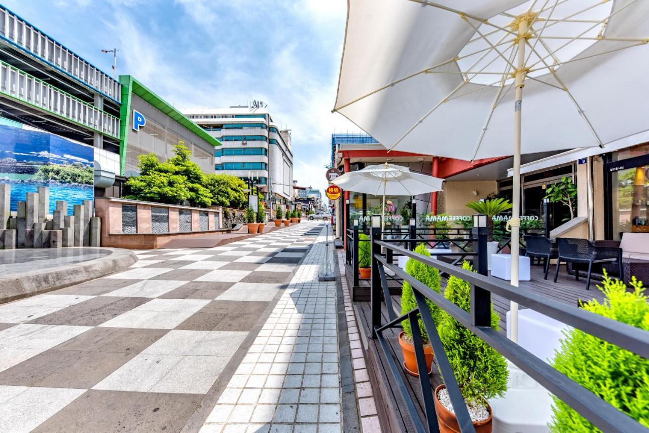 Trevi Hotel Csedzsu Kültér fotó