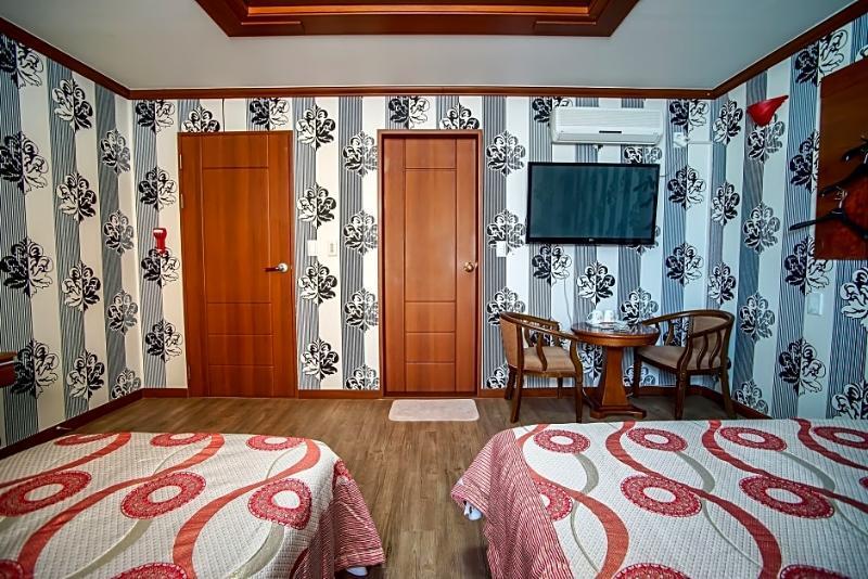 Trevi Hotel Csedzsu Kültér fotó