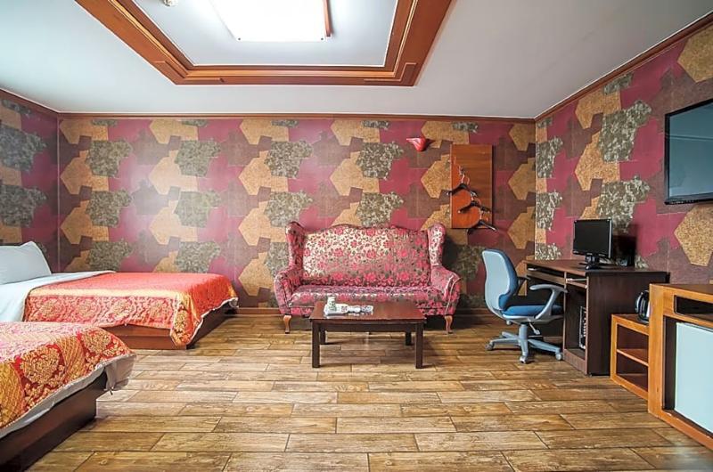Trevi Hotel Csedzsu Kültér fotó