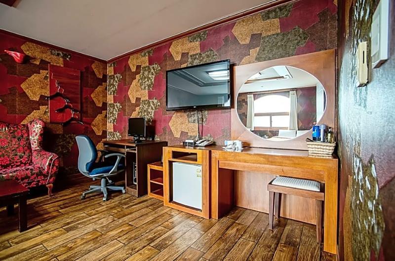 Trevi Hotel Csedzsu Kültér fotó